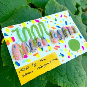 Abstract Speckled Press On Nails